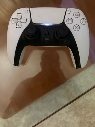 Playstation 5 Digital + 2 Mandos