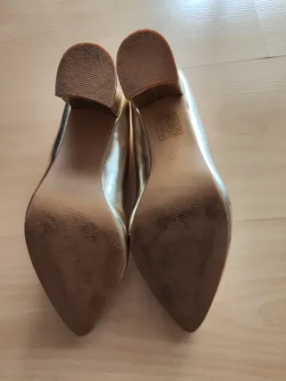 Zapatos de vestir Prisska dorados talla 38