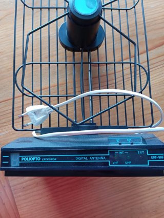 Antena T.V. Digital POLIOPTO