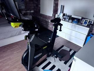 Bicicleta Estática Technogym