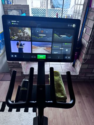 Bicicleta Estática Technogym