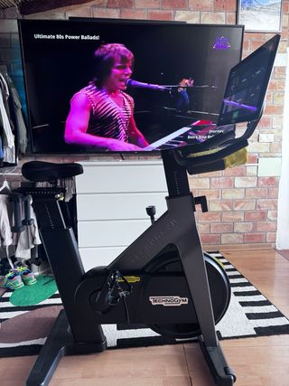 Bicicleta Estática Technogym