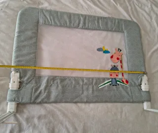 Barrera de seguridad para cama infantil