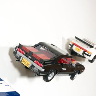 Supporto a parete Lego Technic per auto