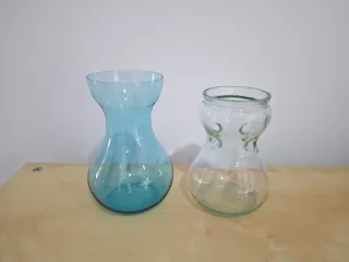 Juego 2 jarrones para bulbos en agua