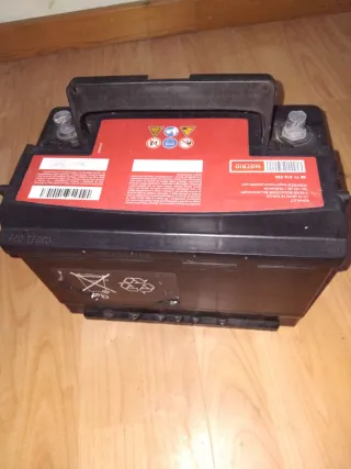 Batería coche 70 Ah 620 A EN
