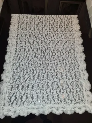 Mantilla de encaje blanca