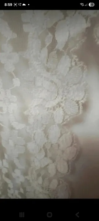 Mantilla de encaje blanca