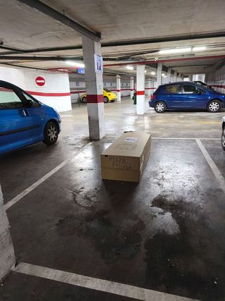 Garaje en venta en Las Almenas en Tomares