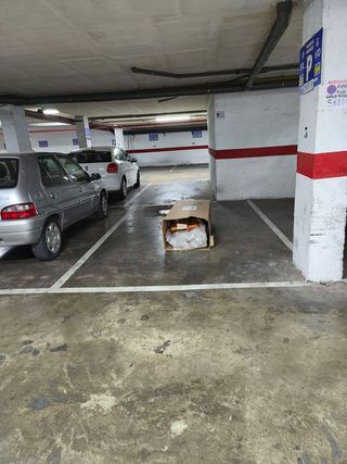 Garaje en venta en Las Almenas en Tomares