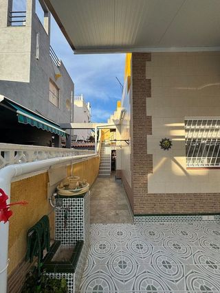 Casa adosada en venta en La Siesta - El Salado - Torreta en Torrevieja