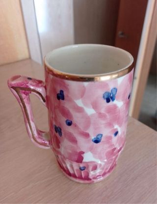 Juego de jarras y tazas de porcelana