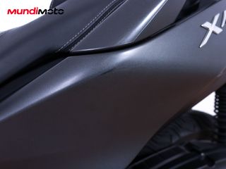 YAMAHA X-MAX 125