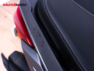 YAMAHA X-MAX 125