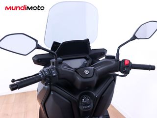 YAMAHA X-MAX 125