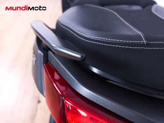 YAMAHA X-MAX 125