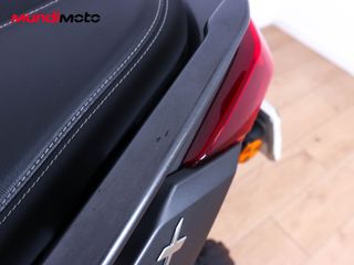 YAMAHA X-MAX 125