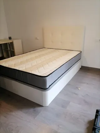 Canapé abatible madera con colchónes viscoelastica