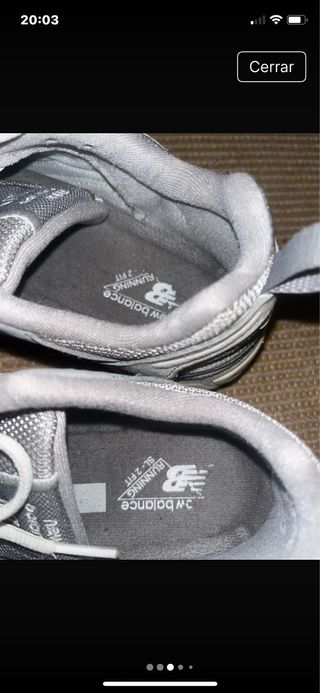 Deportivas New Balance Grises y Plateadas