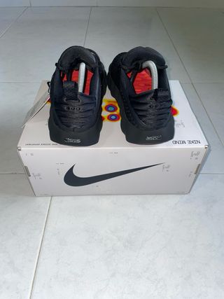 Nike Mind 002 EU 44 Negro/Naranja