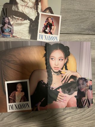 IM NAYEON The 1st Mini Album Nayeon