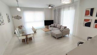 Piso en alquiler en Martín Carpena - Torre del Río en Málaga