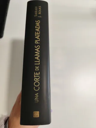 Una corte de llamas plateadas. Edición especial...