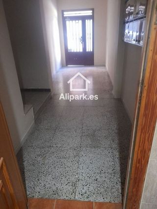 Local comercial en venta en Carolinas Bajas en Alicante