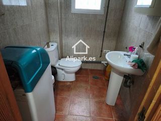 Local comercial en venta en Carolinas Bajas en Alicante