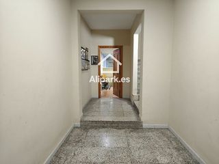 Local comercial en venta en Carolinas Bajas en Alicante
