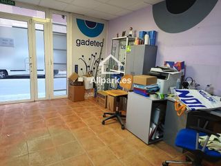Local comercial en venta en Carolinas Bajas en Alicante