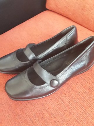 Zapatos de piel negros talla 39