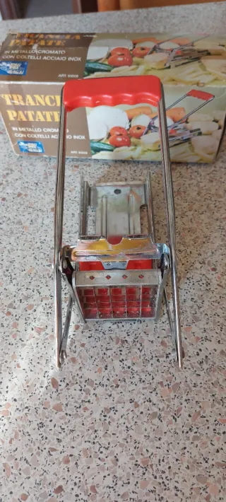 Trancia Patate in metallo cromato