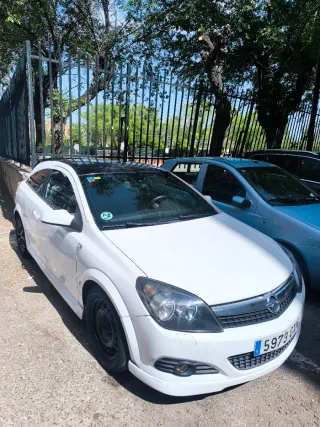 Opel Astra 2010