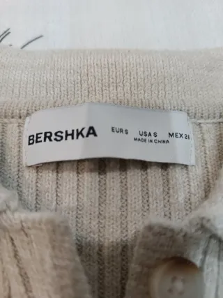 Jersey Bershka beige manga acampanada