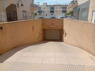 Garaje en venta en Vera Ciudad en Vera