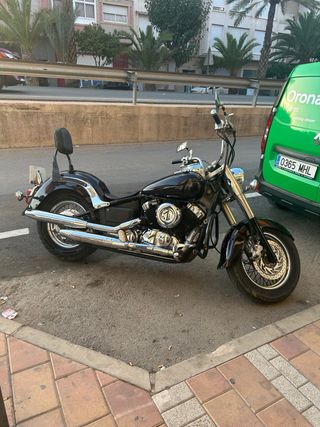 Yamaha Drag Star 650 Custom Negra