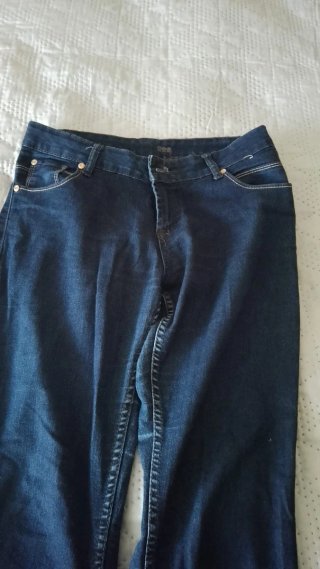 Pantalón vaquero azul talla 40