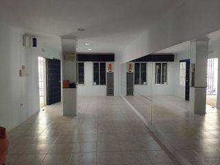 Local comercial en venta en Crevillet - Pinar Alto en Puerto de Santa María (El)