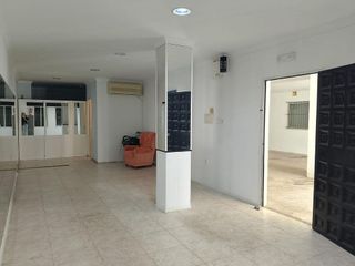 Local comercial en venta en Crevillet - Pinar Alto en Puerto de Santa María (El)
