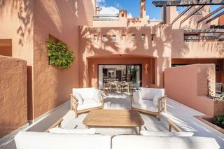Casa pareada en alquiler en Lomas de Marbella Club - Puente Romano en Marbella