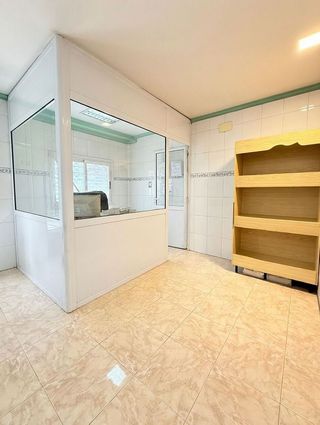 Local comercial en venta en La Chanca - Pescadería en Almería