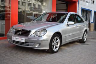 Mercedes-Benz Clase C 2005