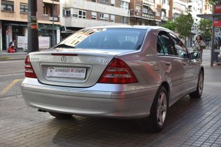 Mercedes-Benz Clase C 2005
