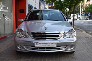 Mercedes-Benz Clase C 2005