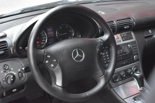 Mercedes-Benz Clase C 2005