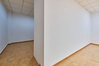 Local comercial en alquiler en Vera Ciudad en Vera