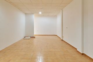 Local comercial en alquiler en Vera Ciudad en Vera