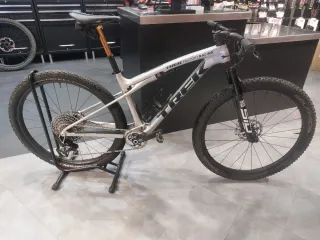 Trek Super Caliber 9.9 Gen2 SLR XX AXS