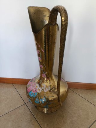 Anfora ottone decorata fiori
